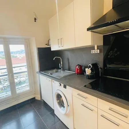 Appartement Lumineux à Pour 5 Personnes Cannes